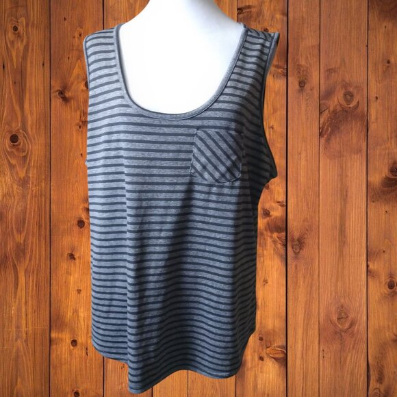 CABELA'S WOMEN'S 2XL REG STRIPED SLEEVELESS TANK TOP OUTDOOR CLASSIC CASUAL - Picture 1 of 4